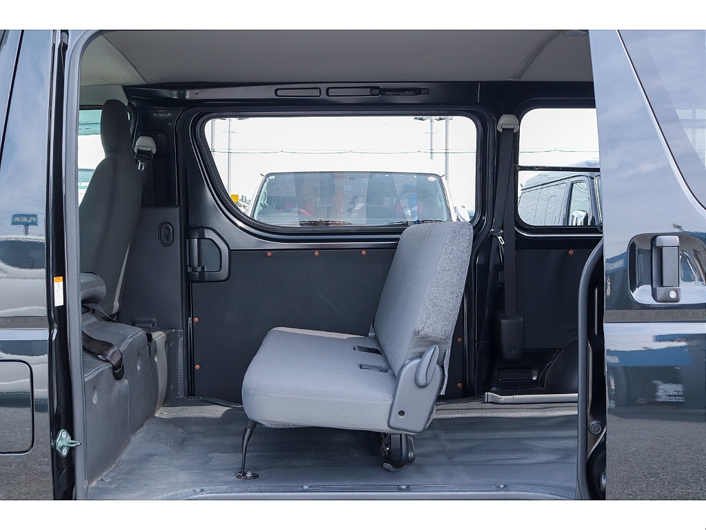 ハイエースセカンド高崎店にて展示中♪027-384-3591