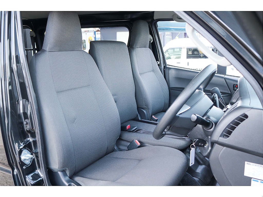 ハイエースセカンド高崎店にて展示中♪027-384-3591