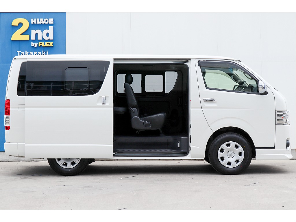 ハイエースセカンド高崎店にて展示中♪027-384-3591