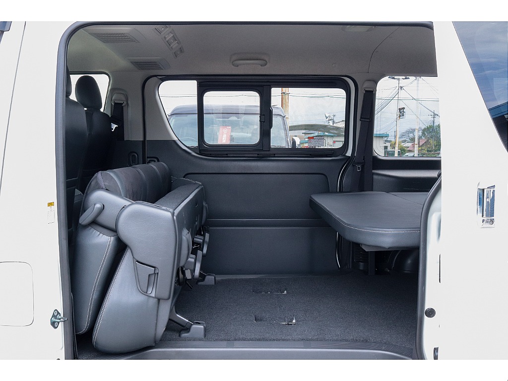 ハイエースセカンド高崎店にて展示中♪027-384-3591