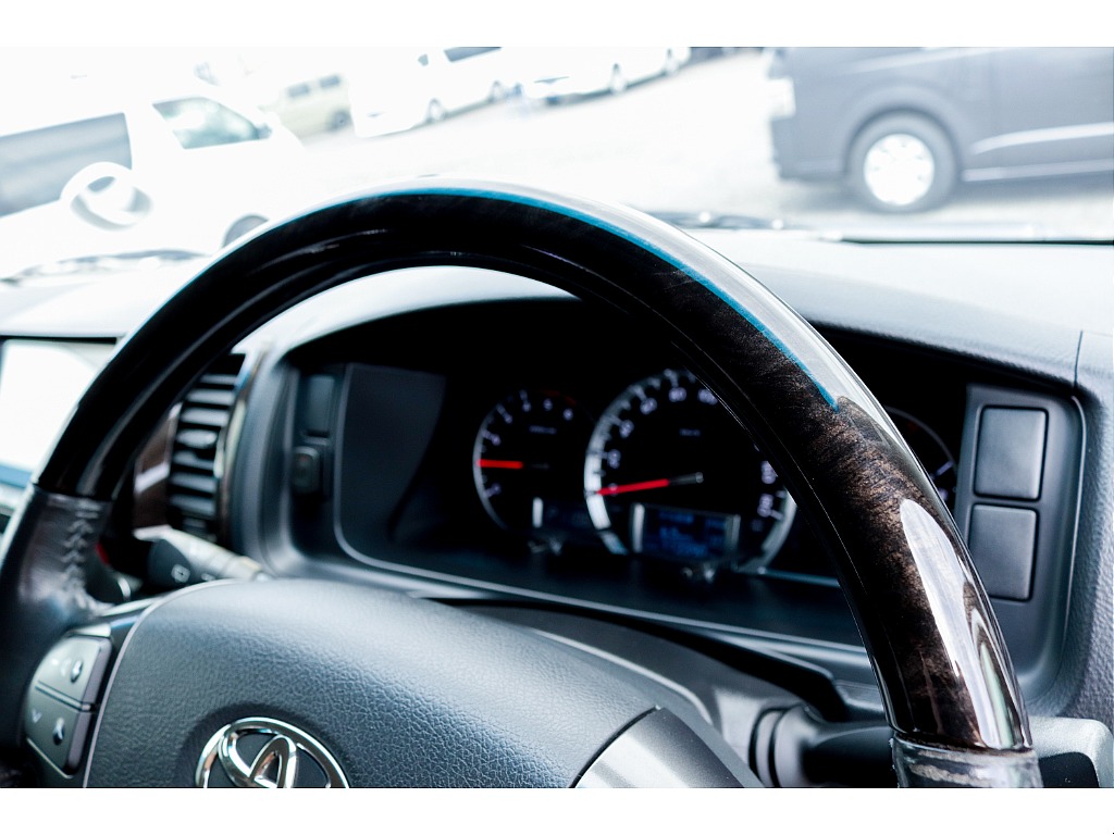 ハイエースセカンド高崎店にて展示中♪027-384-3591