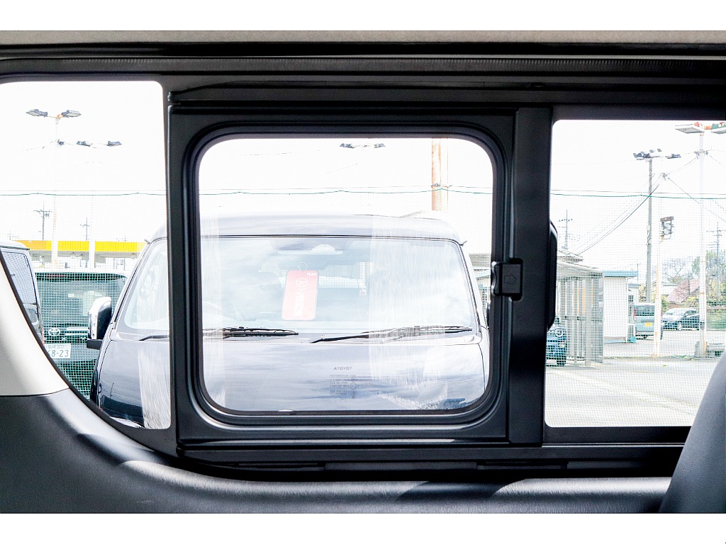 ハイエースセカンド高崎店にて展示中♪027-384-3591