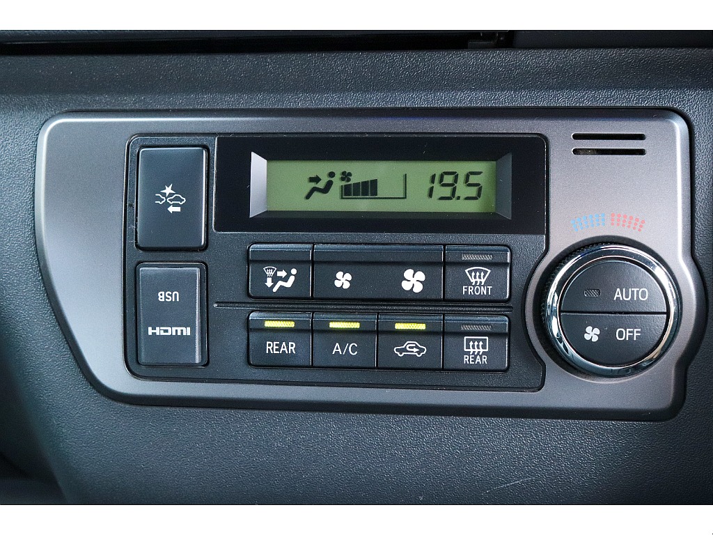 ハイエースセカンド高崎店にて展示中♪027-384-3591