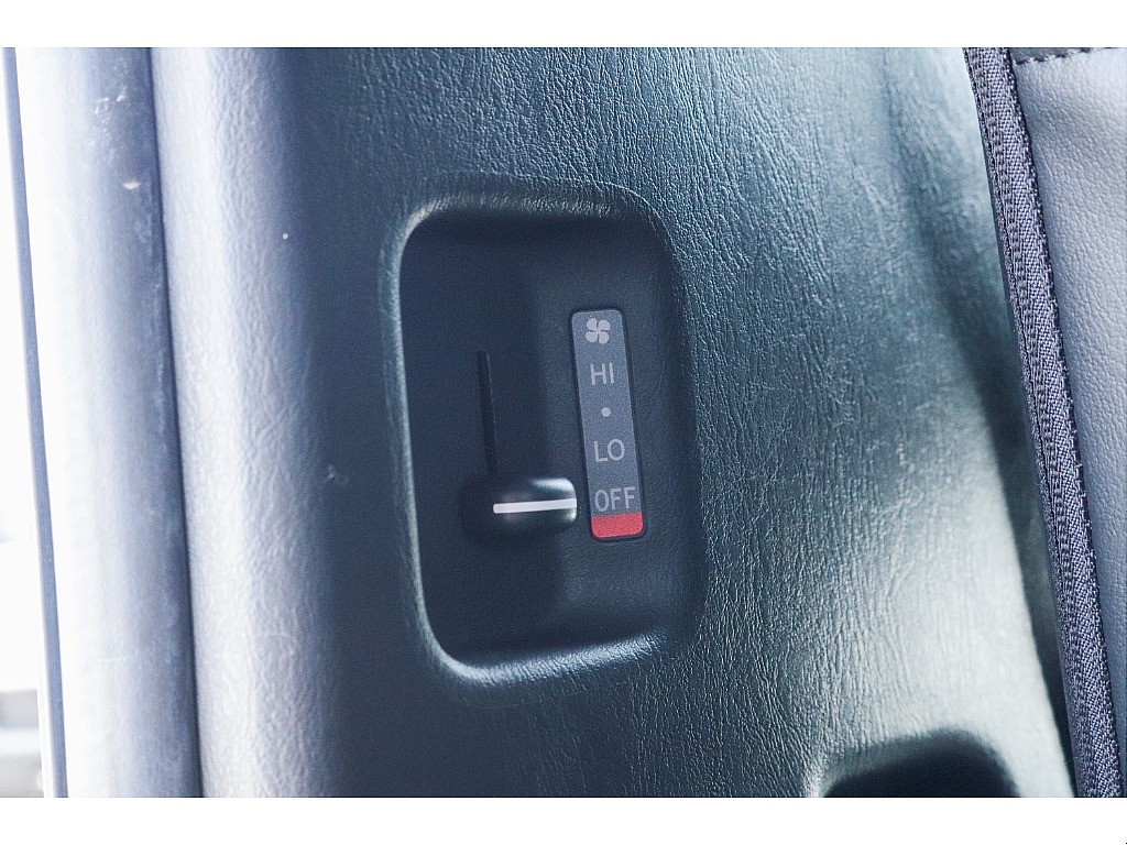 ハイエースセカンド高崎店にて展示中♪027-384-3591