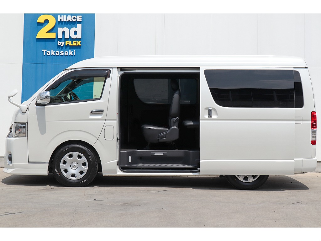 ハイエースセカンド高崎店にて展示中♪027-384-3591