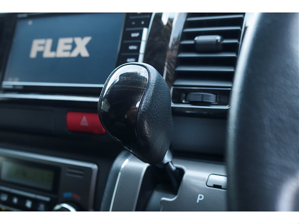 ハイエースセカンド高崎店にて展示中♪027-384-3591