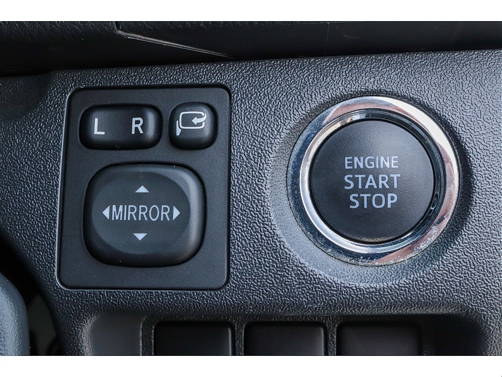 ハイエースセカンド高崎店にて展示中♪027-384-3591