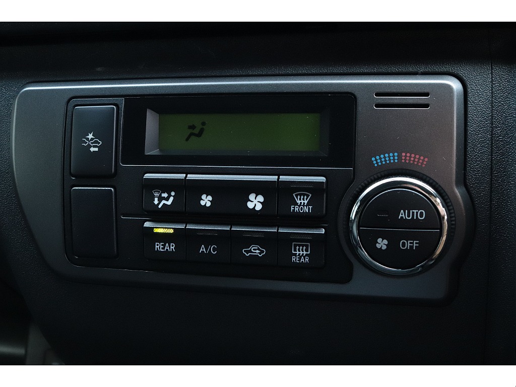 ハイエースセカンド高崎店にて展示中♪027-384-3591