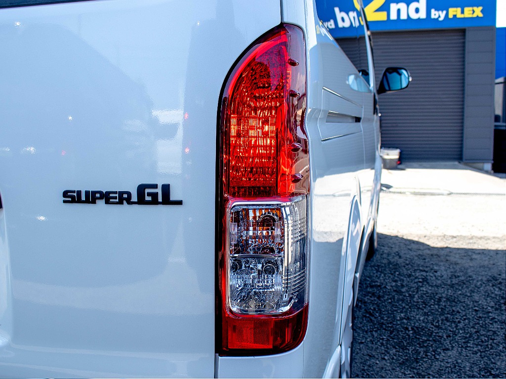 THE STANDARD.ハイエースを選ぶなら、HIACE 2nd TAKASAKI。