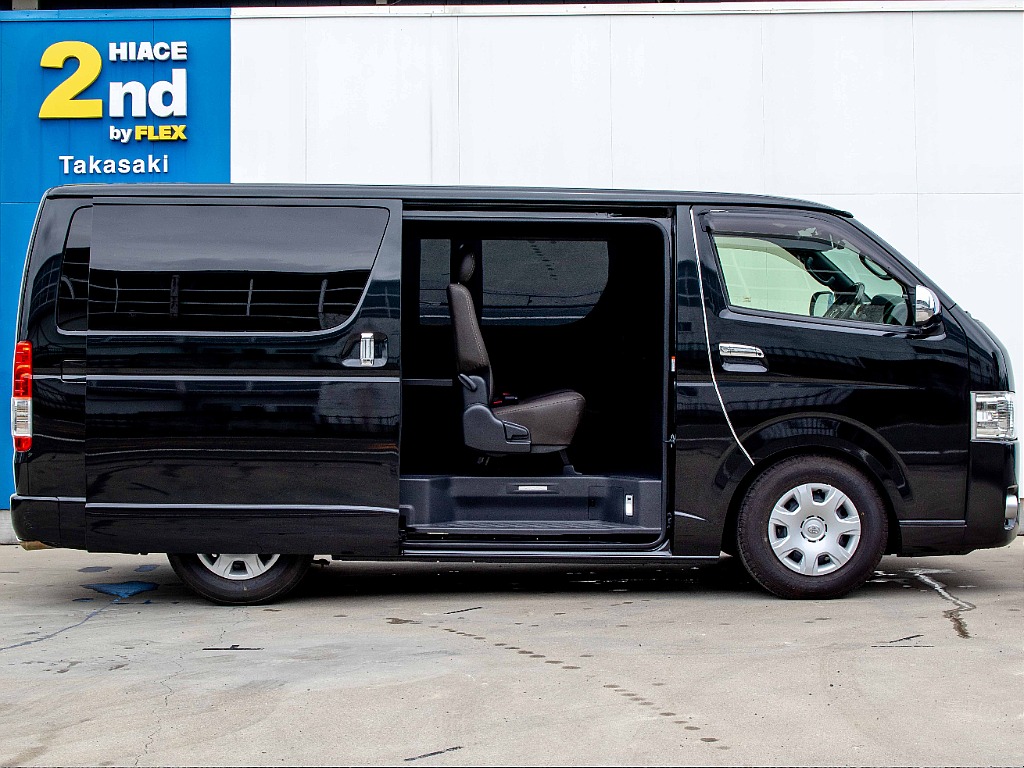 THE STANDARD.ハイエースを選ぶなら、HIACE 2nd TAKASAKI。ノーマルハイエース専門店。