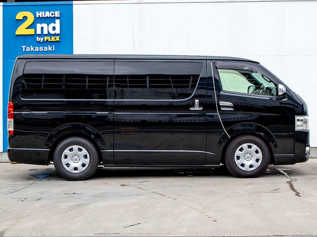 THE STANDARD.ハイエースを選ぶなら、HIACE 2nd TAKASAKI。ノーマルハイエース専門店。