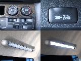 マニュアルエアコン・100V電源・後部座席大型ライト