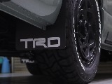 TRDマッドフラップ完備！