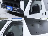 FLEXオリジナルT-Forceスポイラー・サイドミラーブラックト塗装・サイドバイザーも付いた車両となっております！