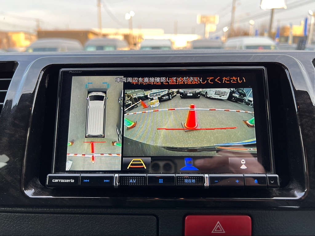 パノラミックビューモニターも装備されております！