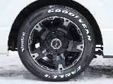 足元はFLEXオリジナルDelf03　17インチアルミホイール付き！