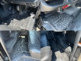 フロアマットも装備されております♪