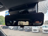 デジタルインナーミラーも装備されております！