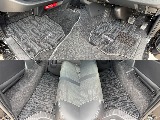 フロアマット付き！