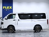 オフロード仕様のハイエースとなっております！