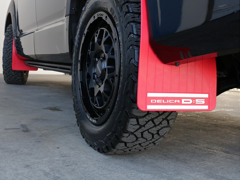 純正マッドフラップ（レッド）