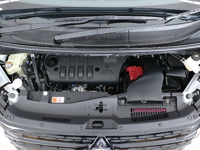 2.2Lのディーゼルターボエンジン！パワーと燃費性能申し分ないです！