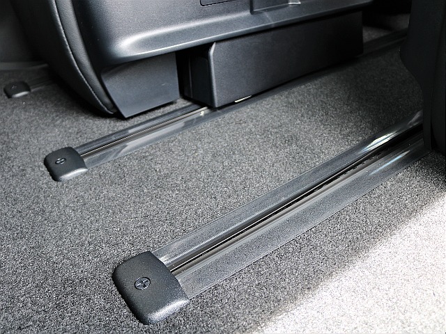 フルスライドレール付き！