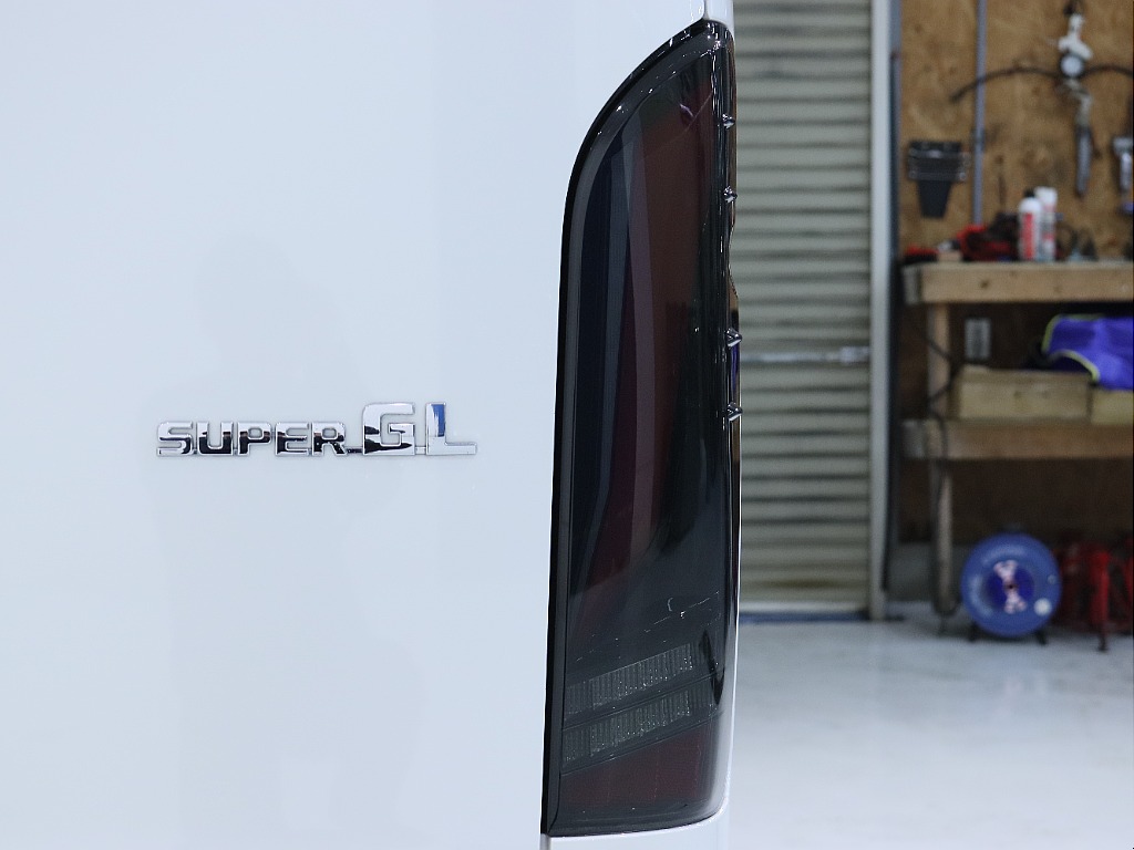 FLEXオリジナルオメガテールランプ付き！