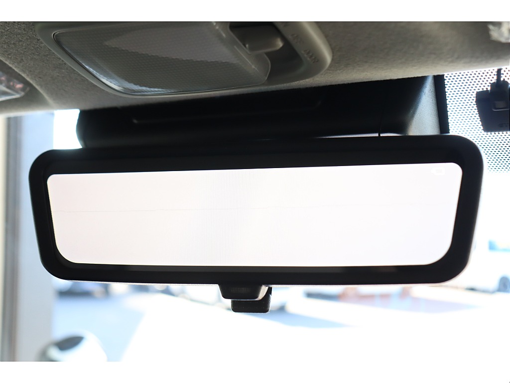 トヨタ ハイエースバン(24枚目)