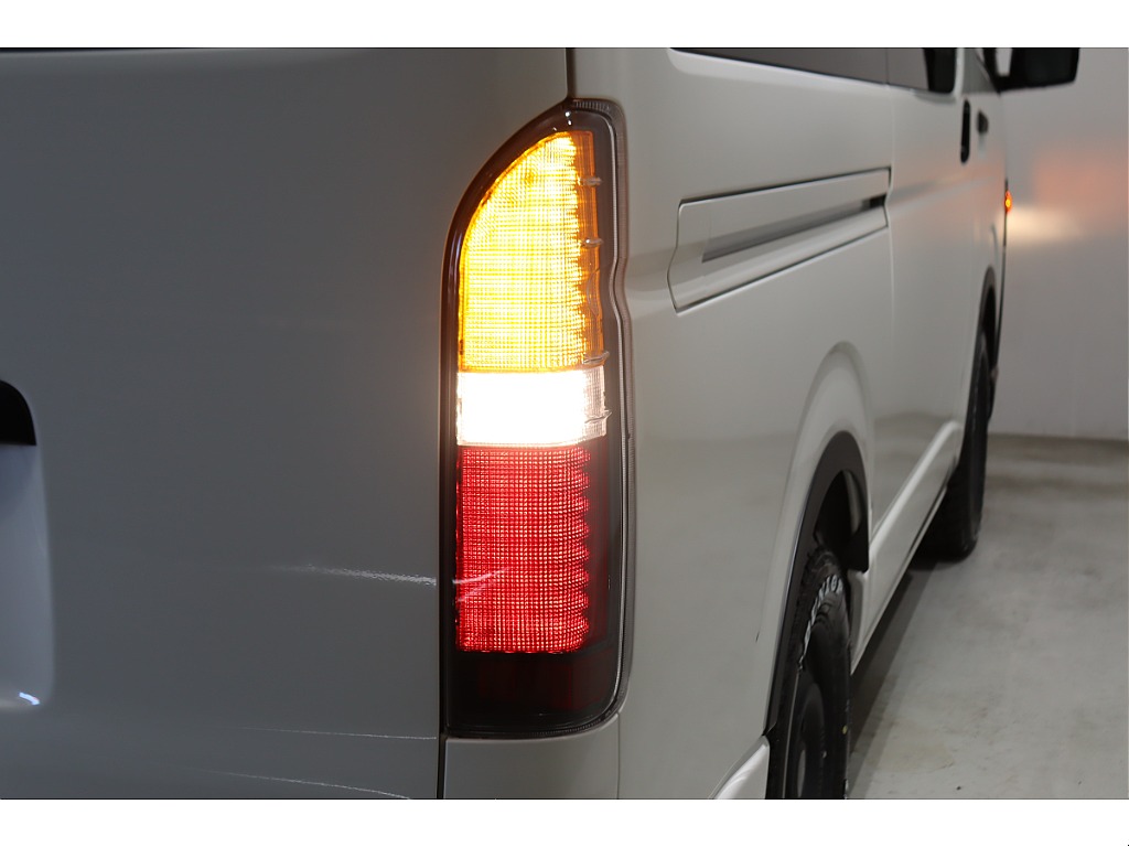 トヨタ ハイエースバン(39枚目)