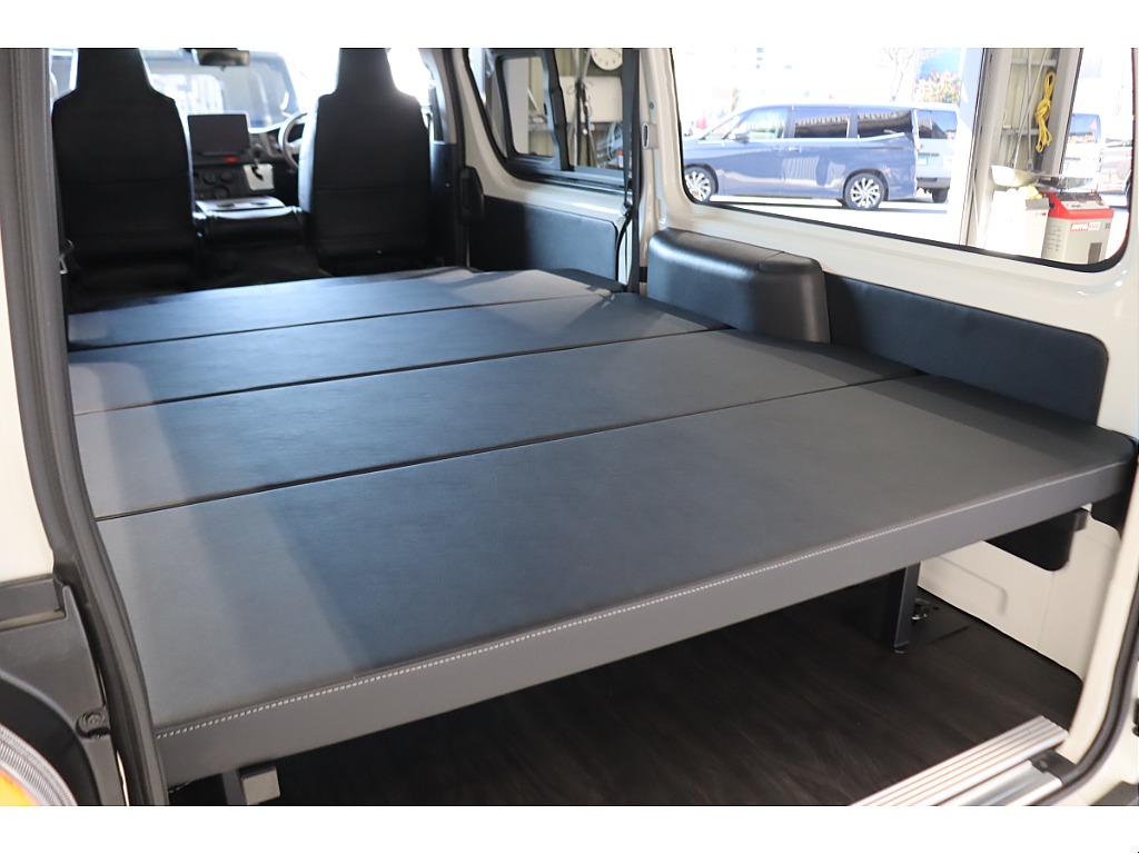 トヨタ ハイエースバン(53枚目)