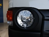 新車ハイエースＶ人気のＤＸロングＲＥクラシック丸目ライトフェイチェンジ済み！オリジナルフロントバンパーオリジナル１６インチアルミオリジナルオーバーフェンダーリア全面床張り施工オリジナルベットＫＩＴ装備