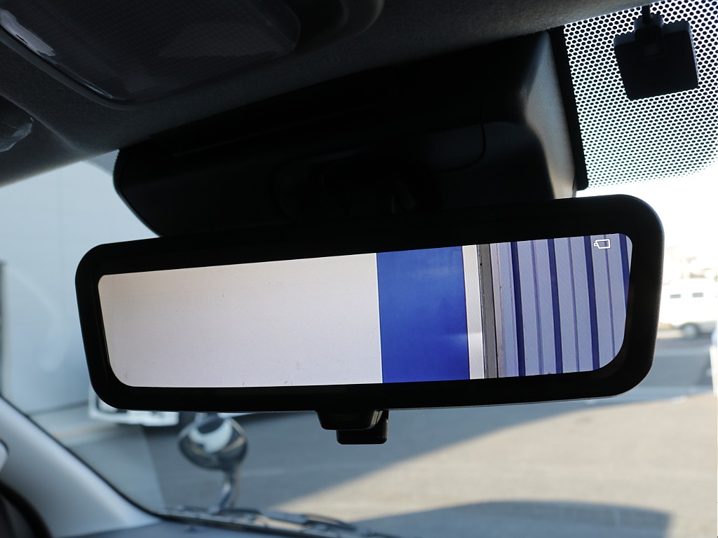 新車ハイエースＶ人気のＤＸロングＲＥクラシック丸目ライトフェイチェンジ済み！オリジナルフロントバンパーオリジナル１６インチアルミオリジナルオーバーフェンダーリア全面床張り施工オリジナルベットＫＩＴ装備