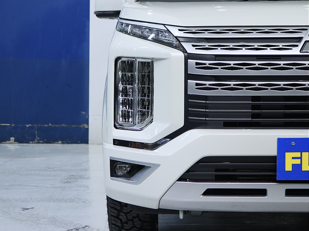 三菱&nbsp;デリカD：5&nbsp;2.2DT Gパワーパッケージ 4WD&nbsp;【リフトアップ】【BIG-X】&nbsp;北海道の詳細画像&nbsp;その5