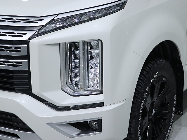 とても明るいLEDヘッドランプ付き！