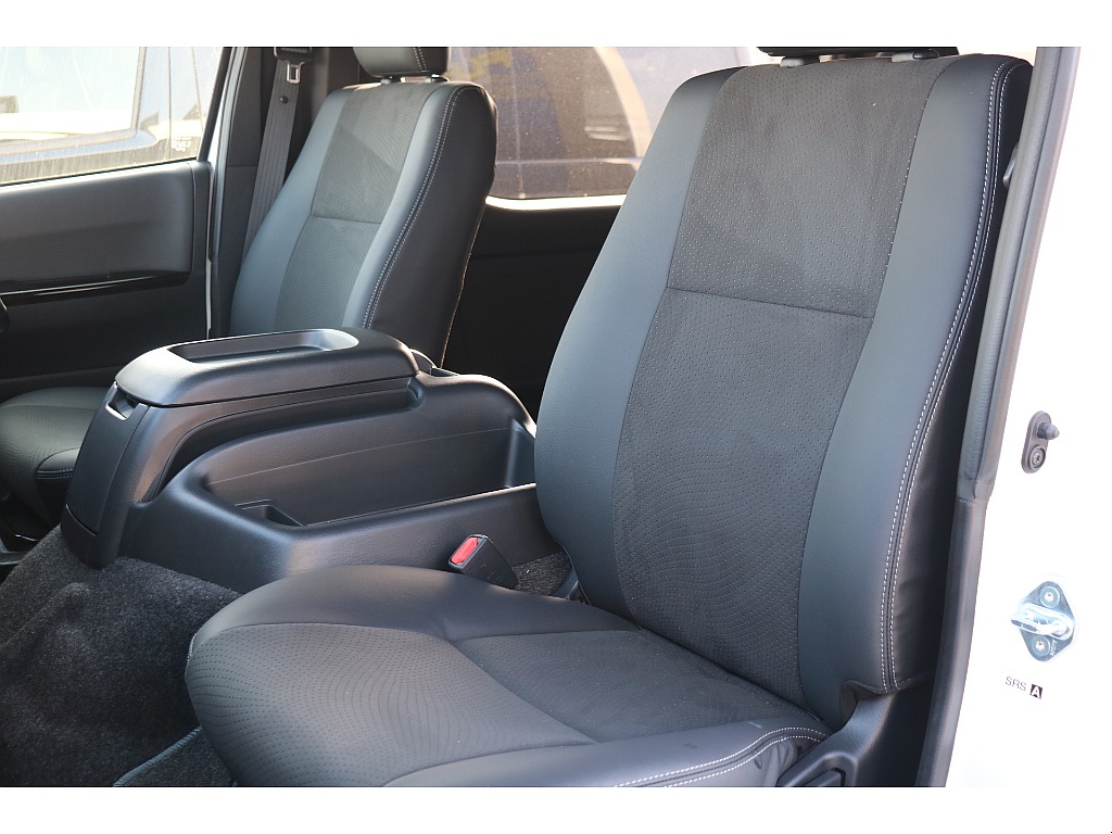 ダークプライムⅡ専用ハーフレザーシート！