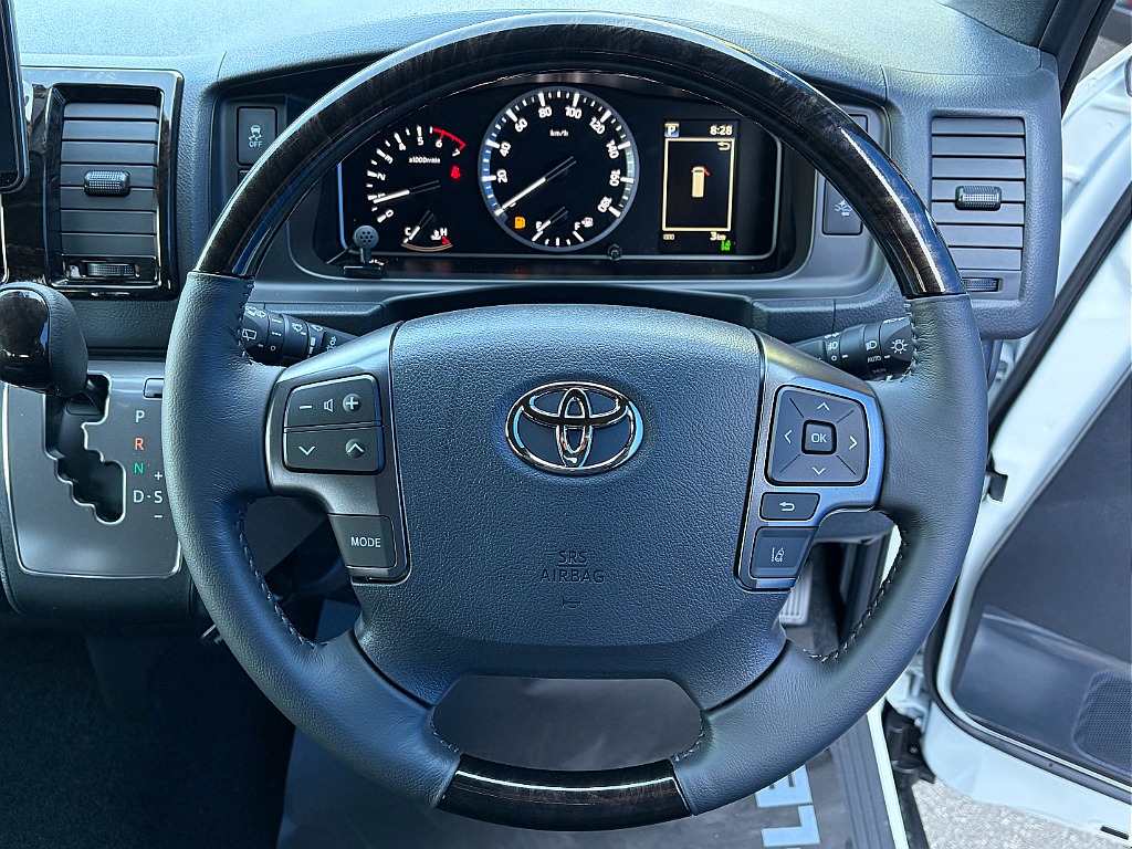 トヨタ ハイエースバン(38枚目)