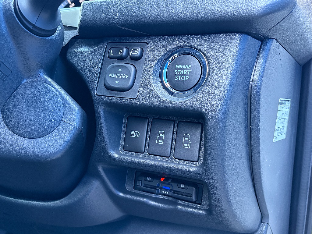 トヨタ ハイエースバン(48枚目)