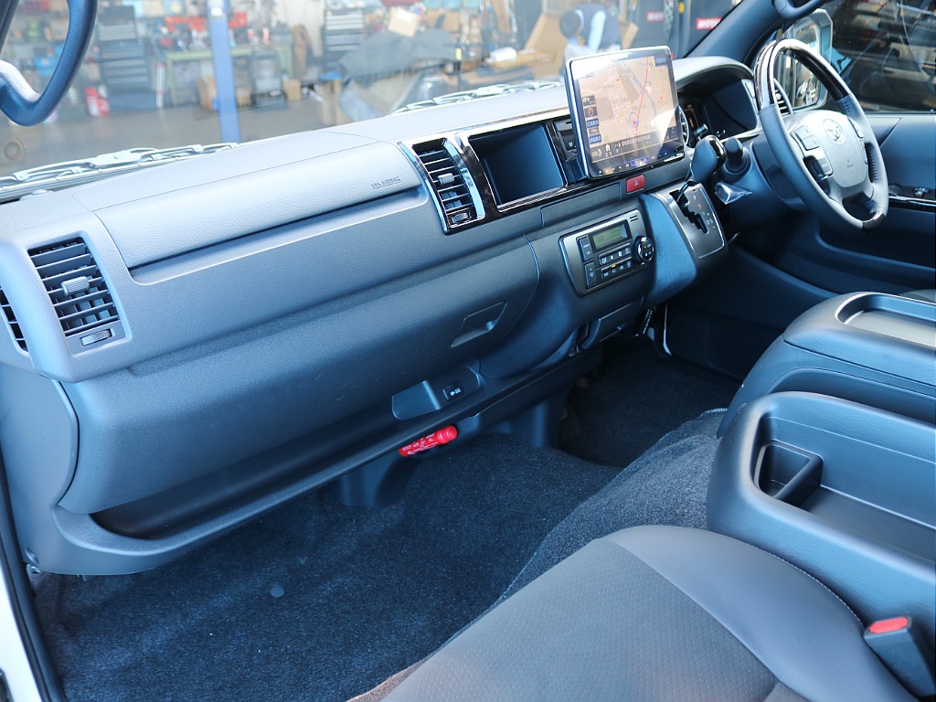 ＦＬＥＸグループは「すべての人に愛車を」をコンセプトに車種別に全国展開中！愛車と一緒に、ライフスタイルを充実させてもらいたいという思いで、ランクル仙台泉店では皆様のご要望になんでもお応えします♪