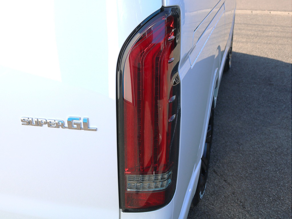 ＦＬＥＸグループは「すべての人に愛車を」をコンセプトに車種別に全国展開中！愛車と一緒に、ライフスタイルを充実させてもらいたいという思いで、ランクル仙台泉店では皆様のご要望になんでもお応えします♪