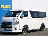 新車ハイエースワイドボディバン！５人乗りガソリン4WD！ワイドボディバン特有に荷室の広さ♪内外装共にカスタムパーツ多数のお車が入庫いたしました