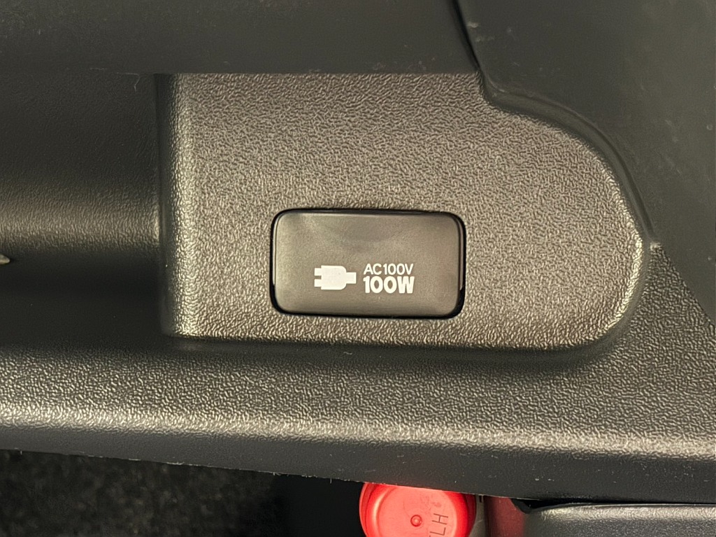 AC100Vも付いております！