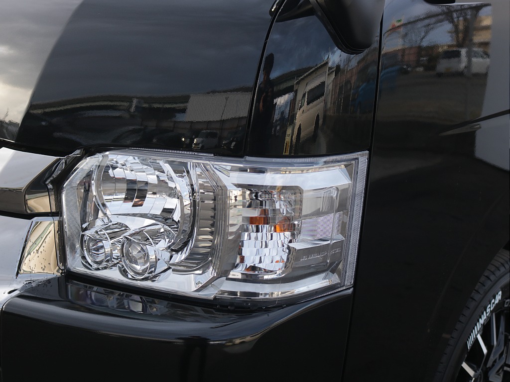 ヘッドライトはLEDになっておりますので暗い道などでも安心して運転していただけます！！
