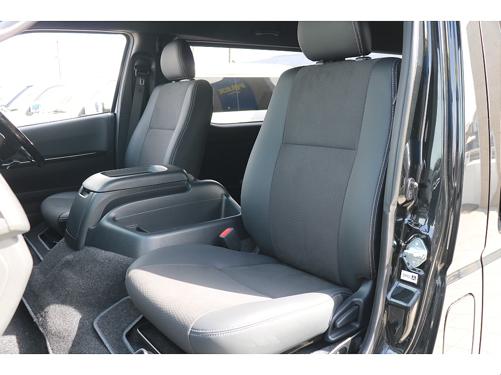 ダークプライムⅡ専用ハーフレザーシート！