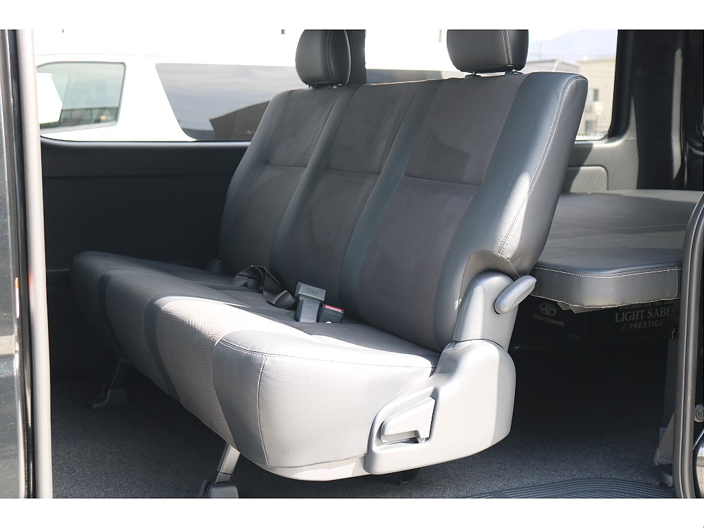 ダークプライムⅡ専用ハーフレザーシート！