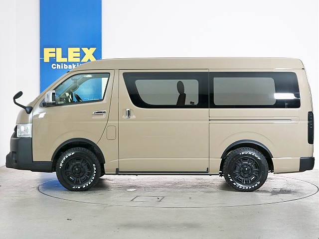 ノーマル車高のお車となります。ローダウン等追加のカスタムもお任せください！