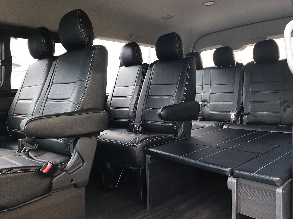 10人前向き乗車が可能となっております♪