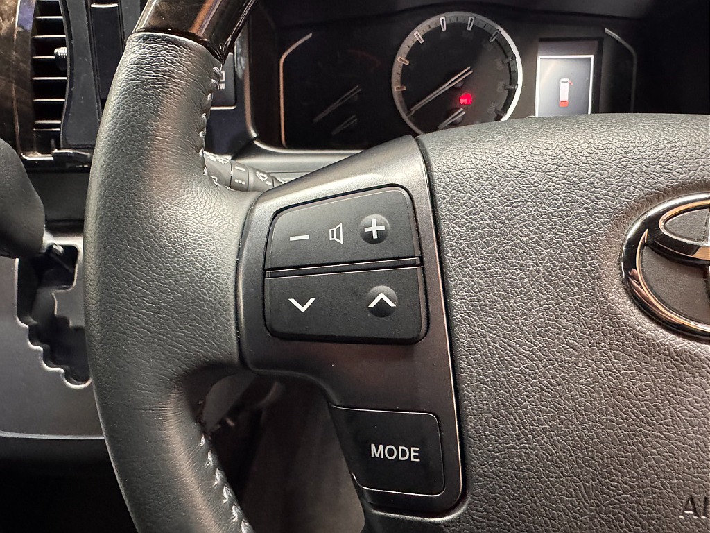 ステアリングスイッチ付き！