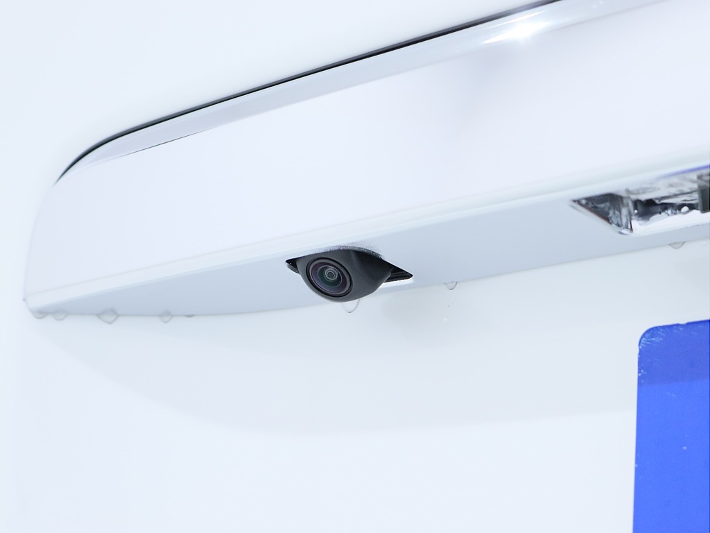 バックカメラも付いております！