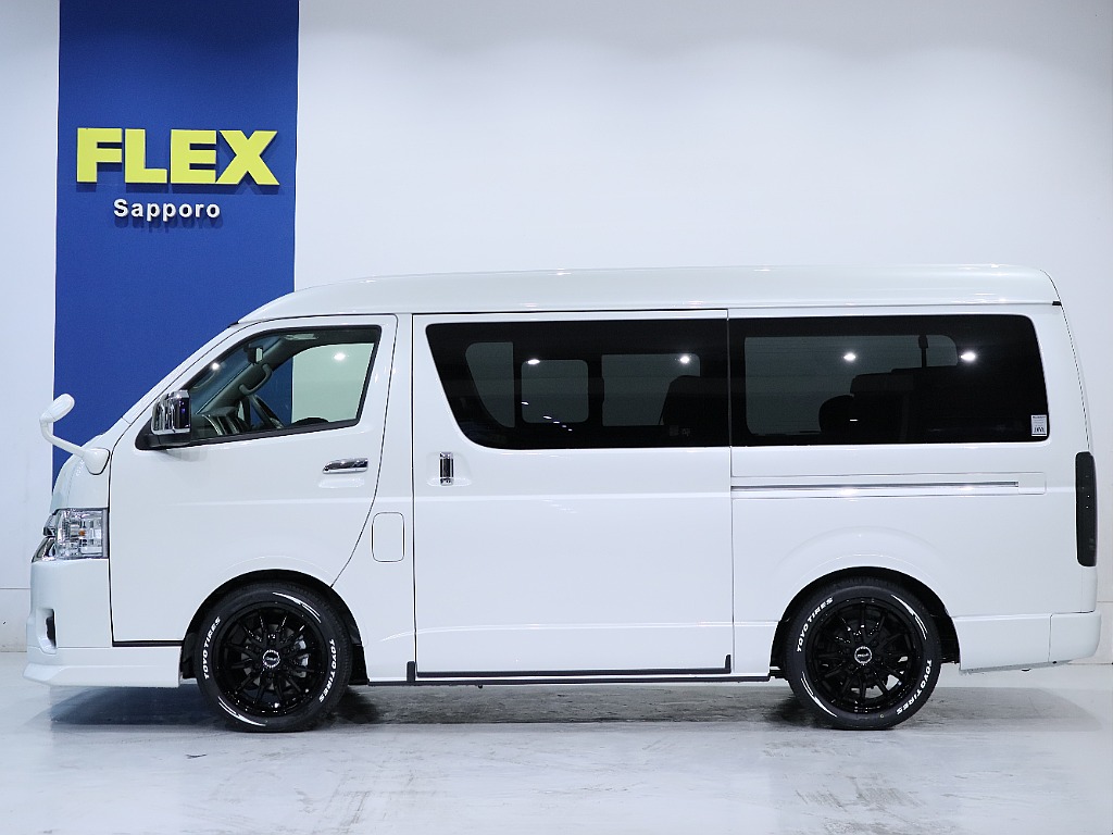 片側パワースライドドア付きです！